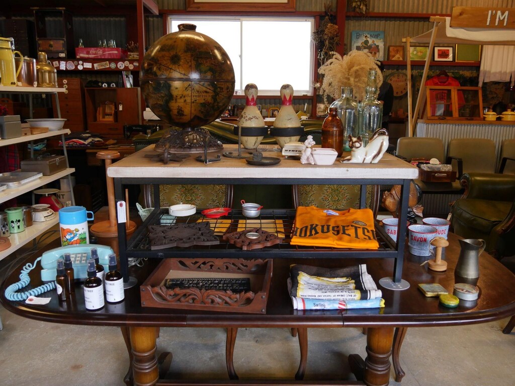 eyecatch.data?.attributes?.title